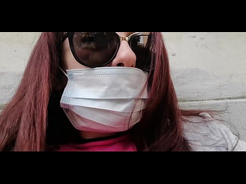 ❤️ Nicoletta tieħu vendetta fuq il-proxxmu tagħha u tagħmel pip fil-garaxx tiegħu (Special Covid19 Italian Quarantine) Vidjow porn lilna